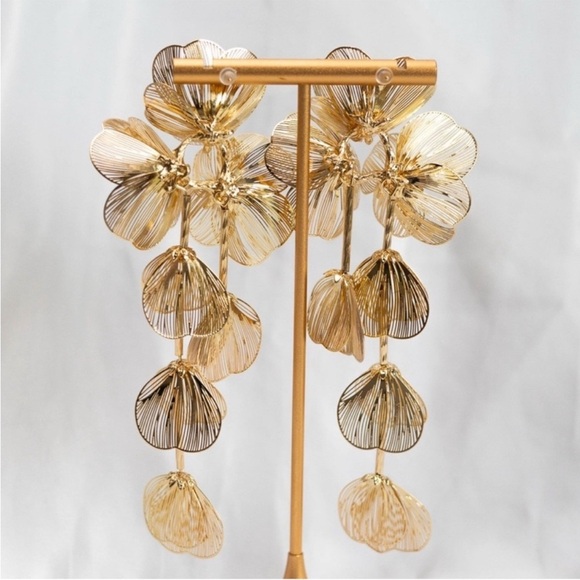 Zara Kate  Middelton Floral Drop Earrings - Picture 6 of 7